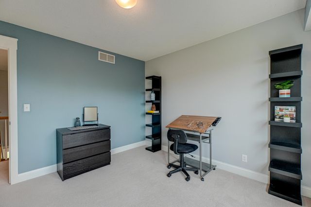 5264 Linden Trail N, Lake Elmo, MN 55042