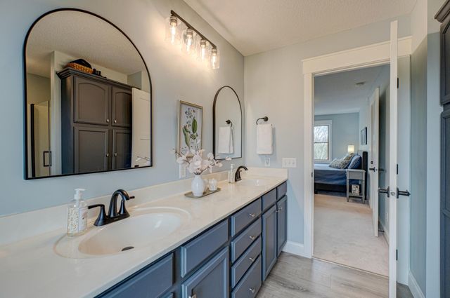 5264 Linden Trail N, Lake Elmo, MN 55042