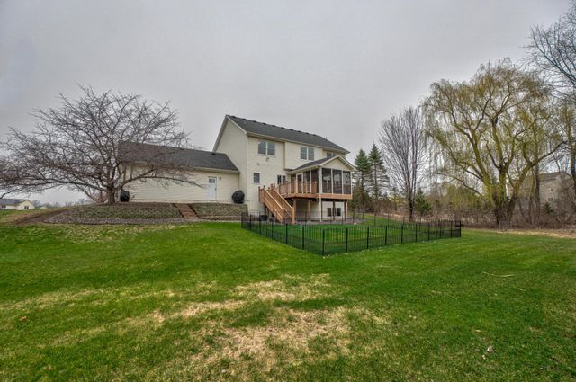 5264 Linden Trail N, Lake Elmo, MN 55042
