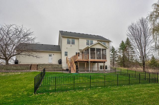 5264 Linden Trail N, Lake Elmo, MN 55042