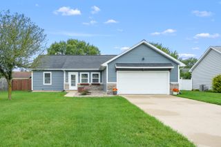 1138 Wintercherry Lane, Vicksburg Vllg, MI 49097