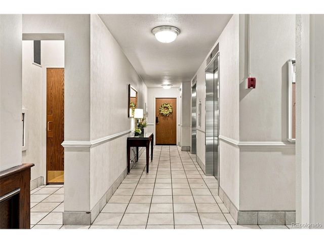 1223 Race St 303, Denver, CO 80206