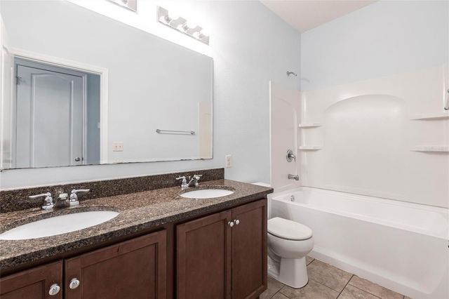 7318 61ST STREET E, Palmetto, FL 34221