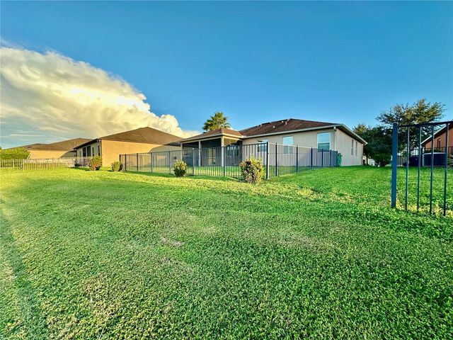 7318 61ST STREET E, Palmetto, FL 34221