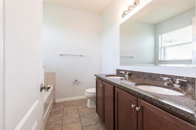 7318 61ST STREET E, Palmetto, FL 34221