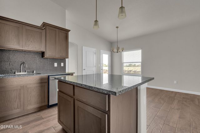 5937 RUIDOSO DOWNS Street, El Paso, TX 79932