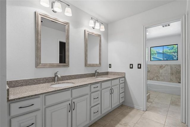 6208 Waterford Boulevard 106, Oklahoma City, OK 73118