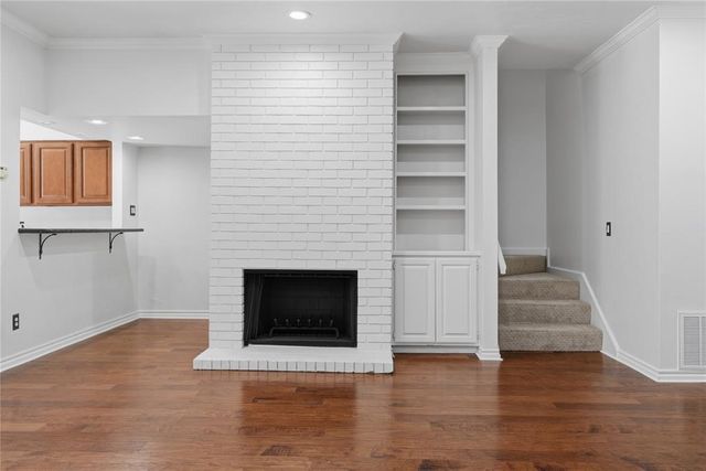 6208 Waterford Boulevard 106, Oklahoma City, OK 73118