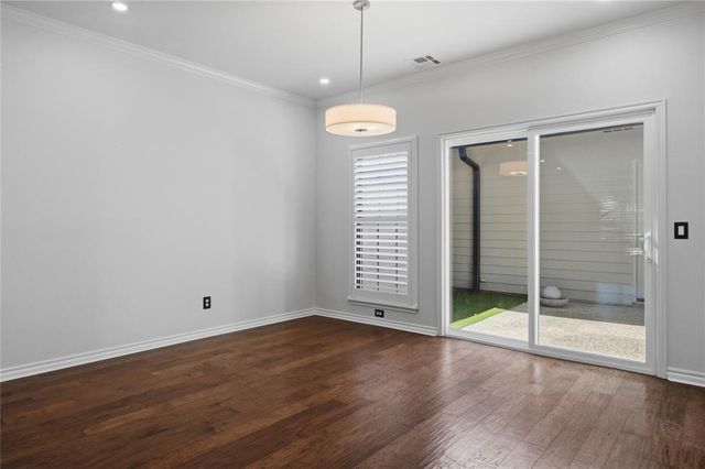6208 Waterford Boulevard 106, Oklahoma City, OK 73118