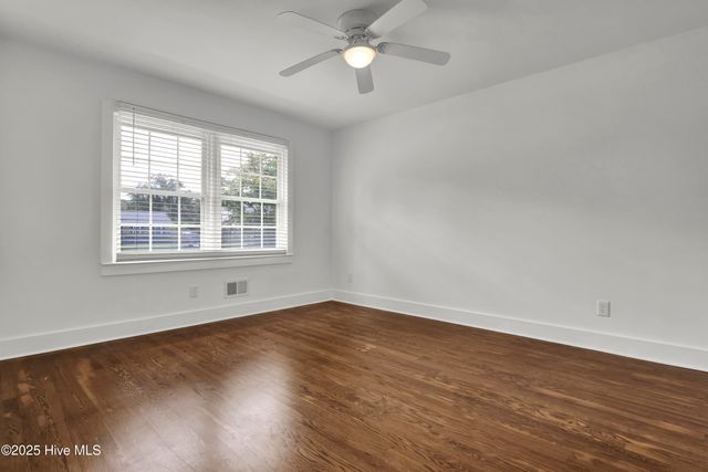 229 Bretonshire Road, Wilmington, NC 28405