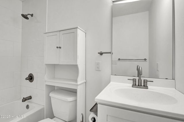 229 Bretonshire Road, Wilmington, NC 28405