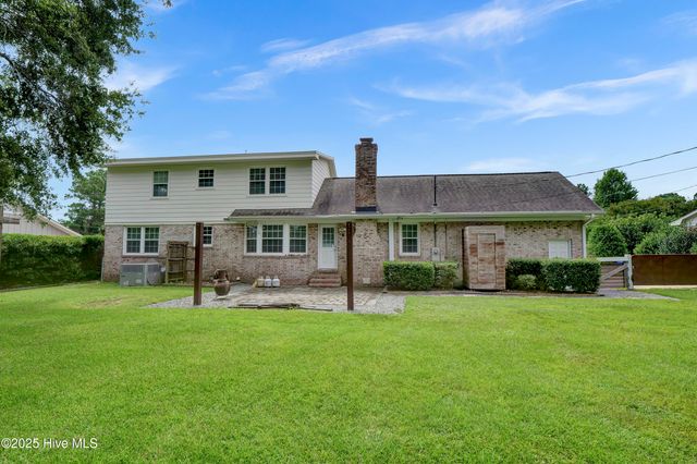 229 Bretonshire Road, Wilmington, NC 28405