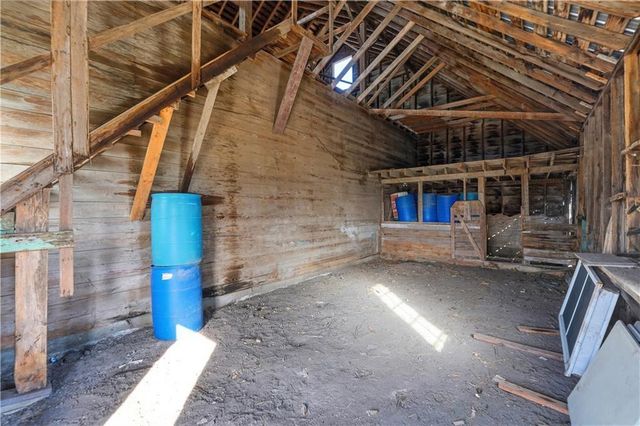 36319 W 215th Street, Edgerton, KS 66021