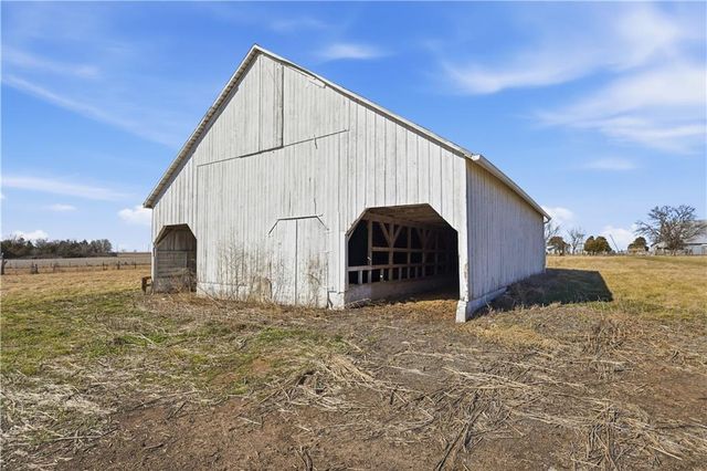 36319 W 215th Street, Edgerton, KS 66021