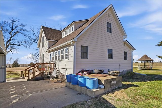 36319 W 215th Street, Edgerton, KS 66021