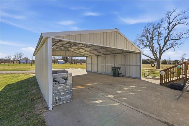 36319 W 215th Street, Edgerton, KS 66021