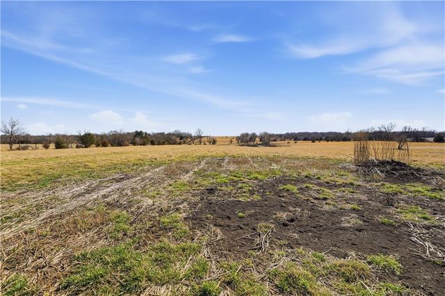 36319 W 215th Street, Edgerton, KS 66021