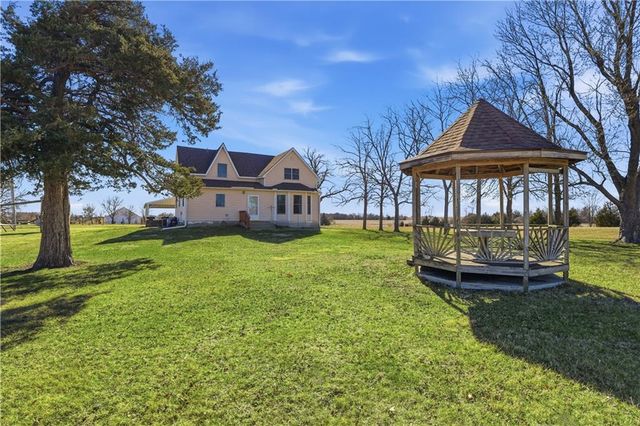 36319 W 215th Street, Edgerton, KS 66021