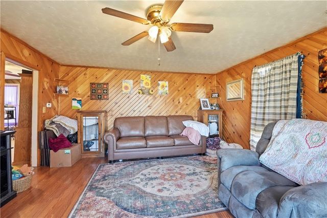 36319 W 215th Street, Edgerton, KS 66021