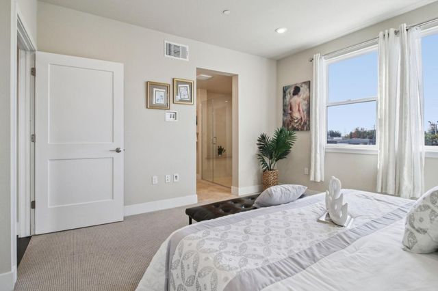 45058 Fremont Boulevard 300, Fremont, CA 94538