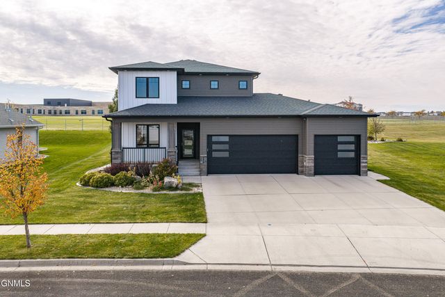 5510 Mica Drive, Bismarck, ND 58503 property photo