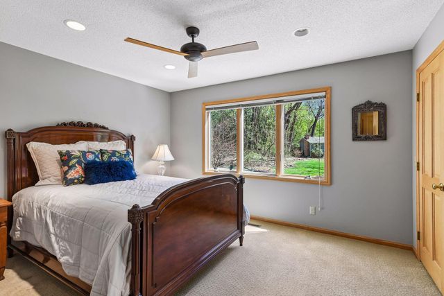 11608 Live Oak Drive, Minnetonka, MN 55305