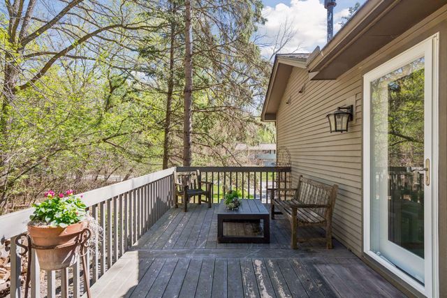 11608 Live Oak Drive, Minnetonka, MN 55305