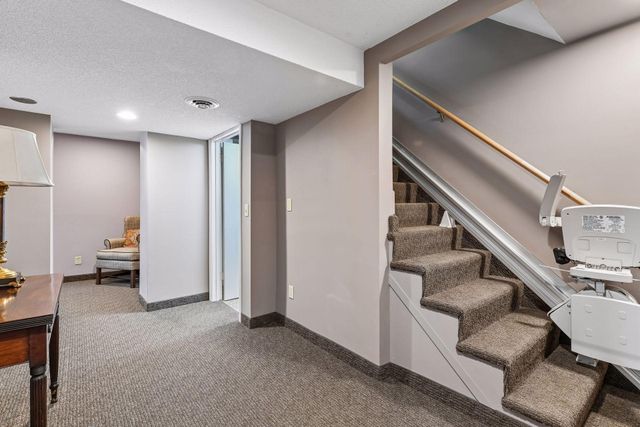 11608 Live Oak Drive, Minnetonka, MN 55305