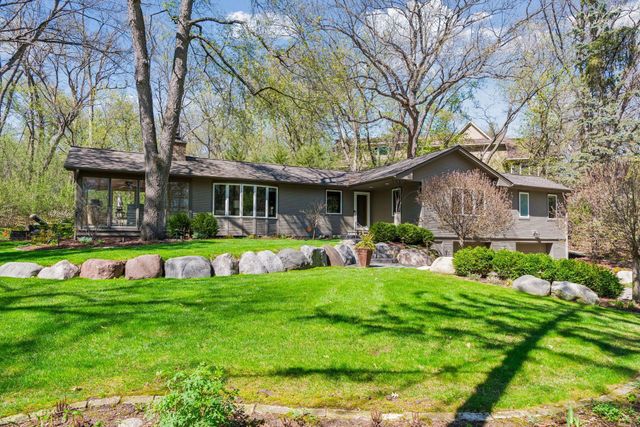 11608 Live Oak Drive, Minnetonka, MN 55305