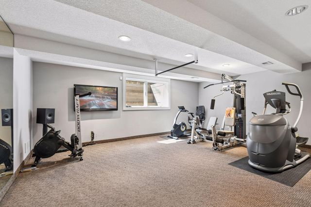 11608 Live Oak Drive, Minnetonka, MN 55305