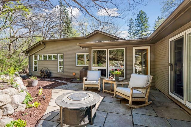 11608 Live Oak Drive, Minnetonka, MN 55305