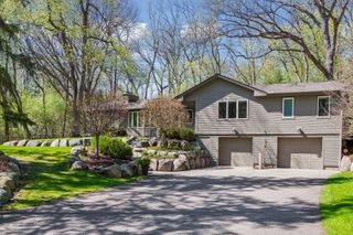11608 Live Oak Drive, Minnetonka, MN 55305