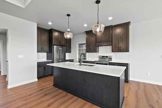 3236 WILLOW ROAD, Green Bay, WI 54311