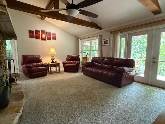 341 Godsey Avenue, Whitley City, KY 42653