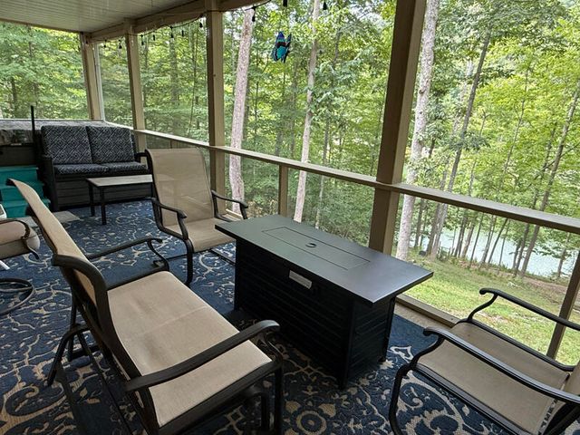 341 Godsey Avenue, Whitley City, KY 42653