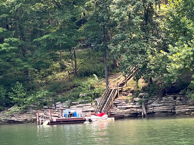 341 Godsey Avenue, Whitley City, KY 42653