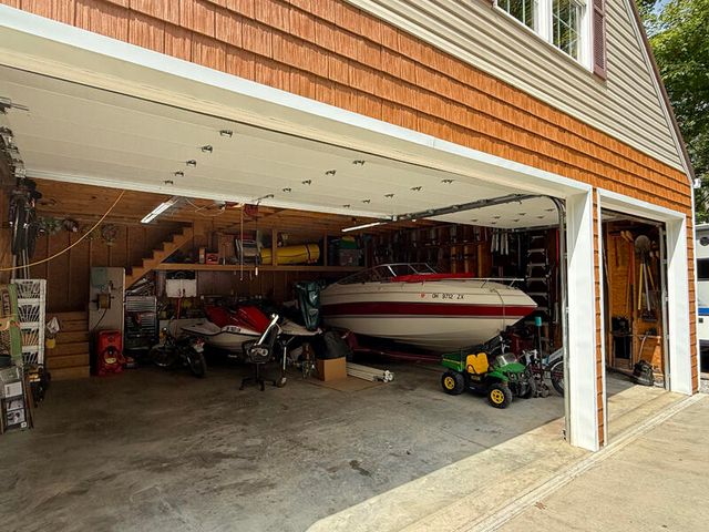 341 Godsey Avenue, Whitley City, KY 42653