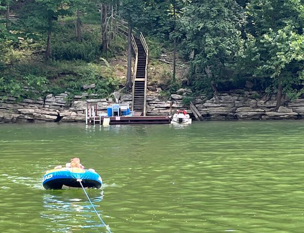 341 Godsey Avenue, Whitley City, KY 42653