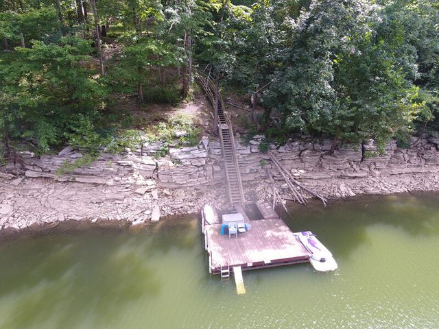 341 Godsey Avenue, Whitley City, KY 42653