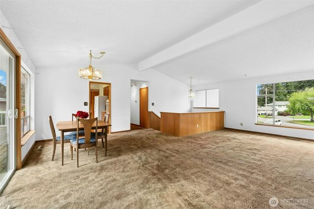 14511 NE 2nd Place, Bellevue, WA 98007