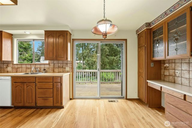 14511 NE 2nd Place, Bellevue, WA 98007
