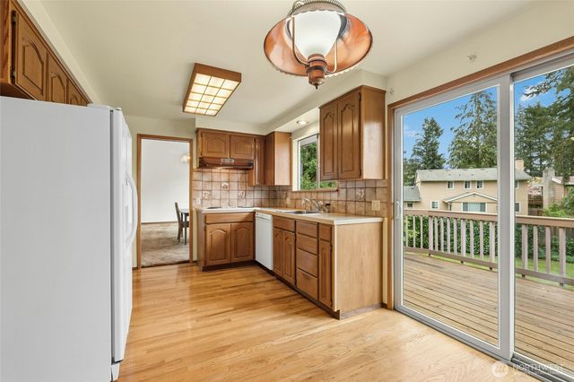 14511 NE 2nd Place, Bellevue, WA 98007