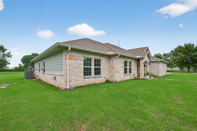 1213 Dyann Drive, Wharton, TX 77488