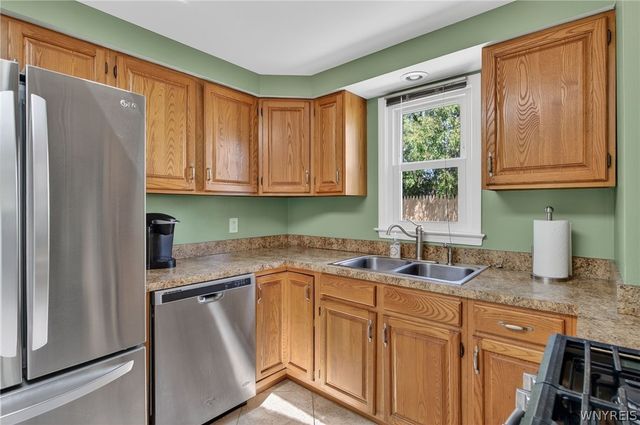 42 Wilmington Ave, Tonawanda, NY 14150