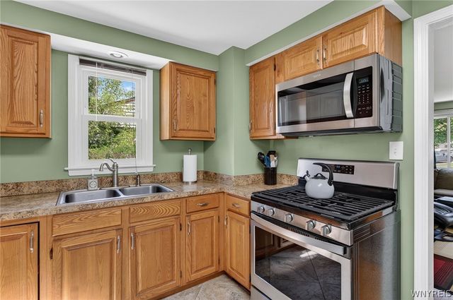 42 Wilmington Ave, Tonawanda, NY 14150