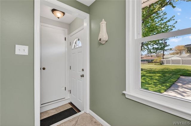 42 Wilmington Ave, Tonawanda, NY 14150