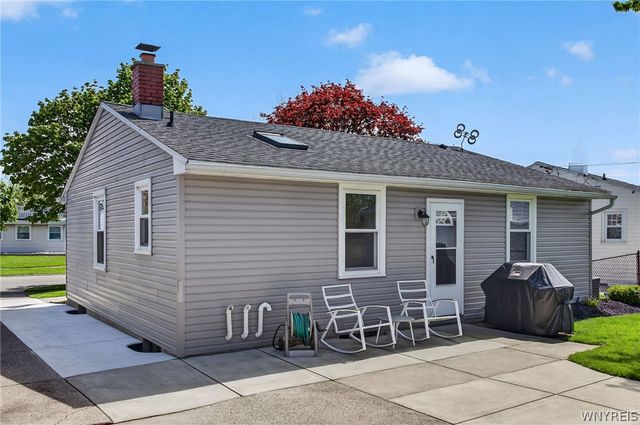 42 Wilmington Ave, Tonawanda, NY 14150