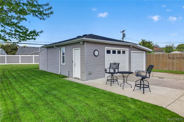 42 Wilmington Ave, Tonawanda, NY 14150