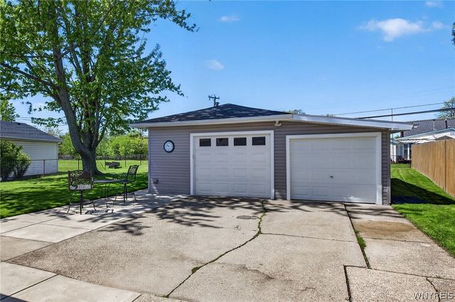 42 Wilmington Ave, Tonawanda, NY 14150