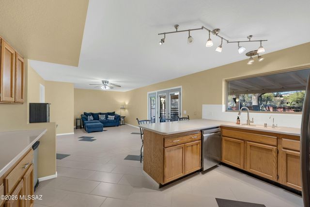 10180 N Rancho Sonora Drive, Tucson, AZ 85737